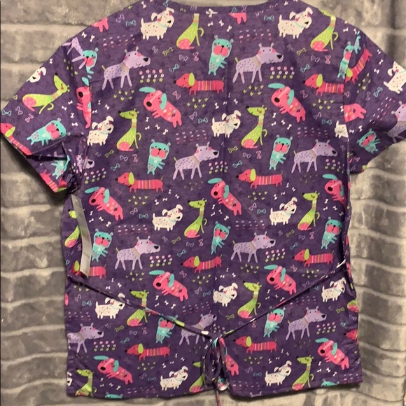 Scrub top - Picture 2 of 2